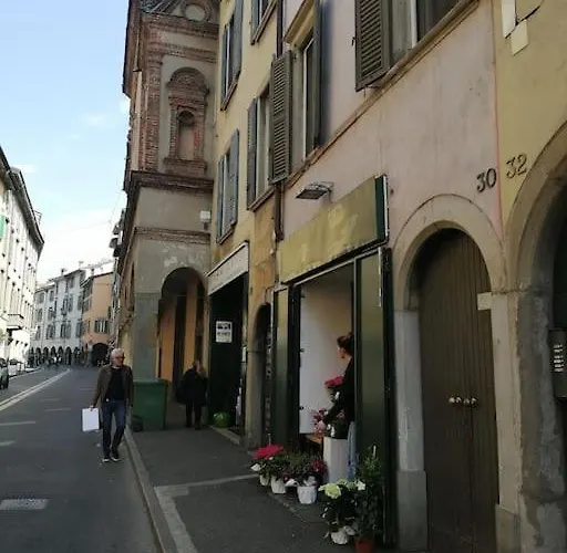 La Fiascona, Grazioso Monolocale Soppalcato, Centro Tatil Evi Bergamo